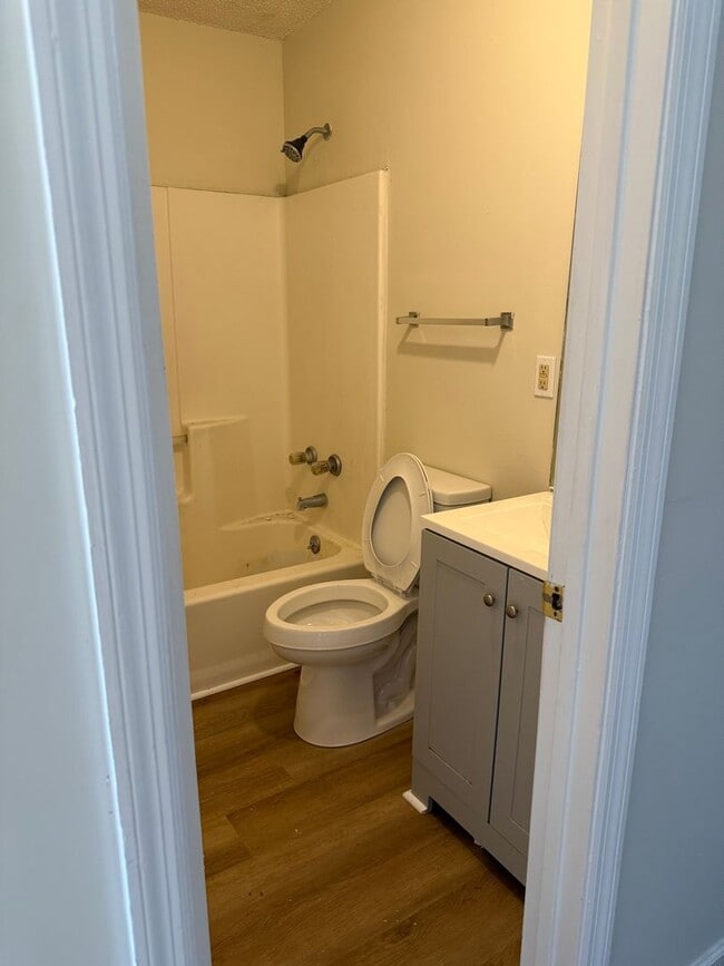 Building Photo - 562 Green Gable Ct