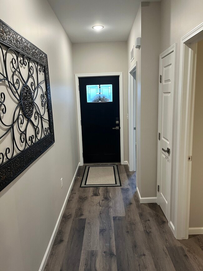 Foto del edificio - 2116 Community Ln