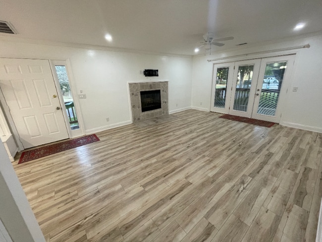 Building Photo - 44 Salt Marsh Dr