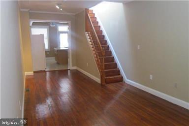 Primary Photo - 613 S Decker Ave