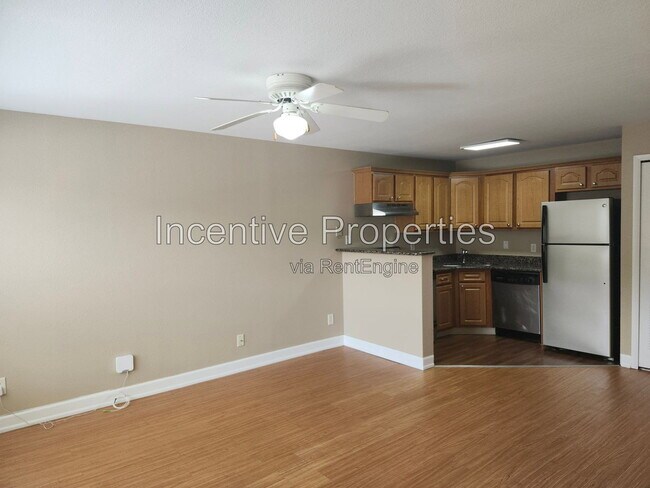 Building Photo - 4724 Walden Cir
