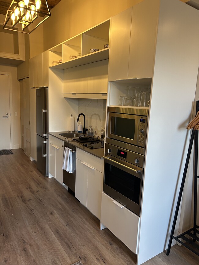 Kitchen - 245 Downie St