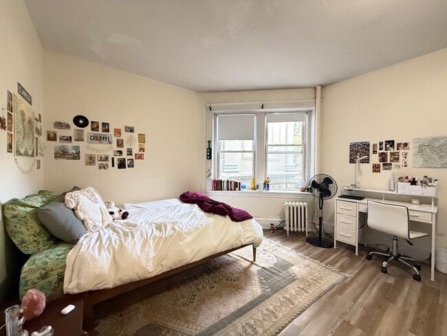 Building Photo - 62 Egmont