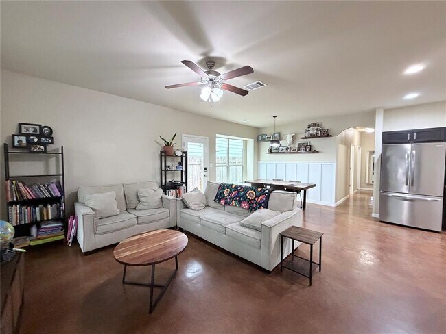 Foto del edificio - 4508 Kind Way