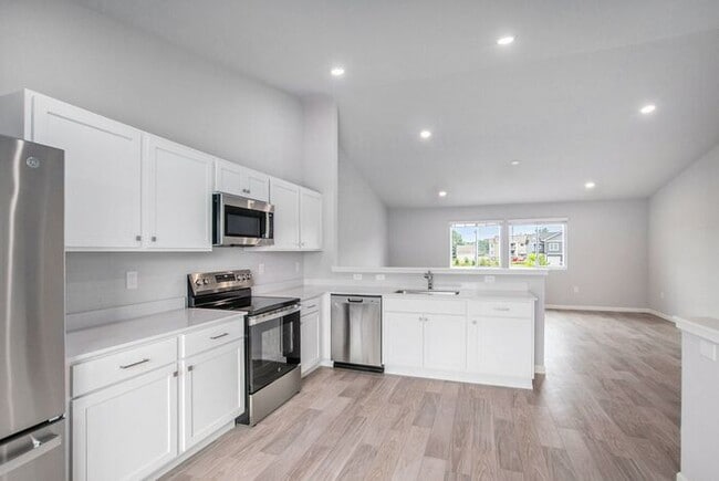 Building Photo - 11123 Farmway Dr