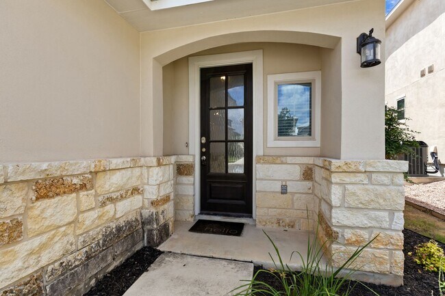 Foto del edificio - 3 Bedrooms and 2.5 Bathrooms located in Ca...