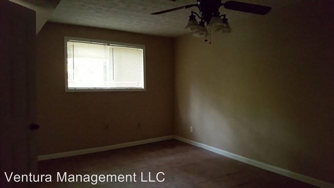 Building Photo - 1035 Buckhurst Dr