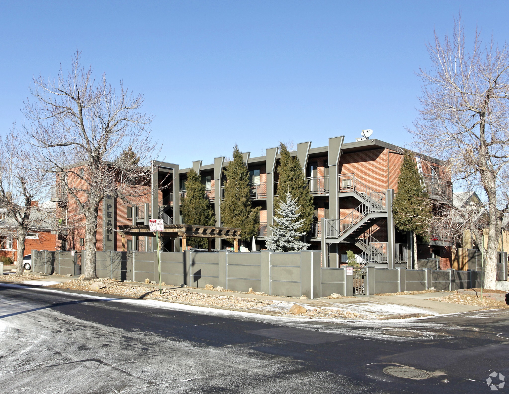 One Pearl Street Condominiums
