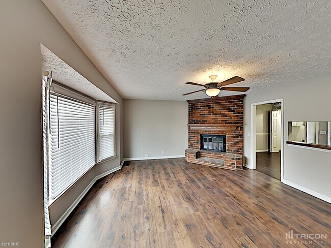 Building Photo - 206 Township Dr