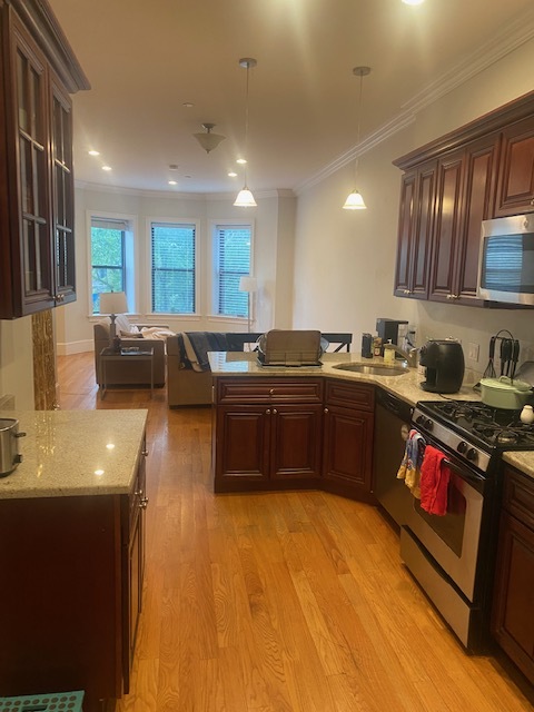Foto del edificio - 1089 Beacon St