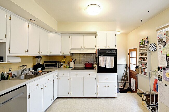 Foto del edificio - Pet-Friendly Fry's Spring Rental Near UVA