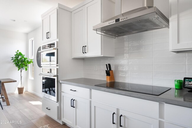Foto del edificio - 18328 E Spring Valley Ct