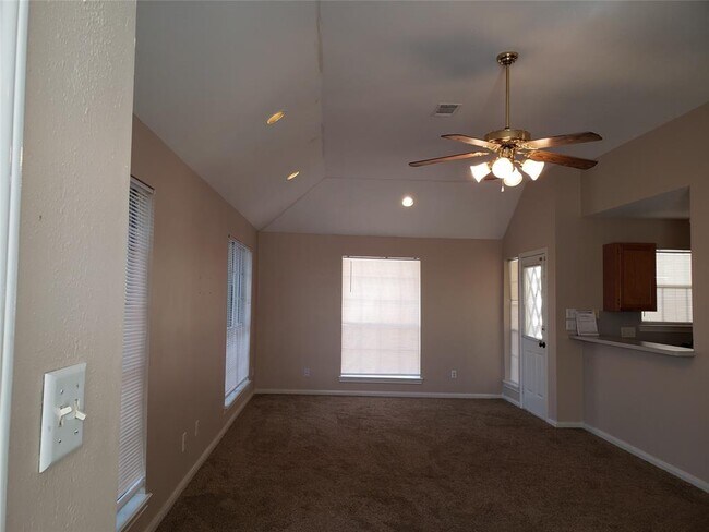 Building Photo - 1155 Lovett St