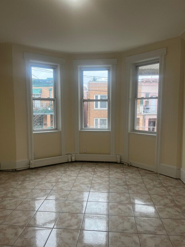 Foto del edificio - 116 63rd St