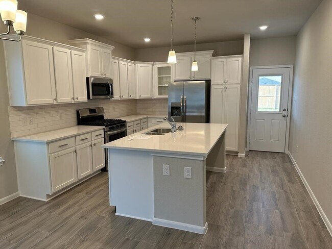 Foto del edificio - 1222 Obispo Ct