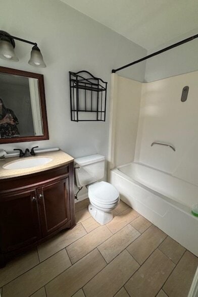 Photo - 4239 Woodhill Ct House