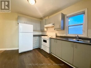 Building Photo - 2A-22A Thyra Ave