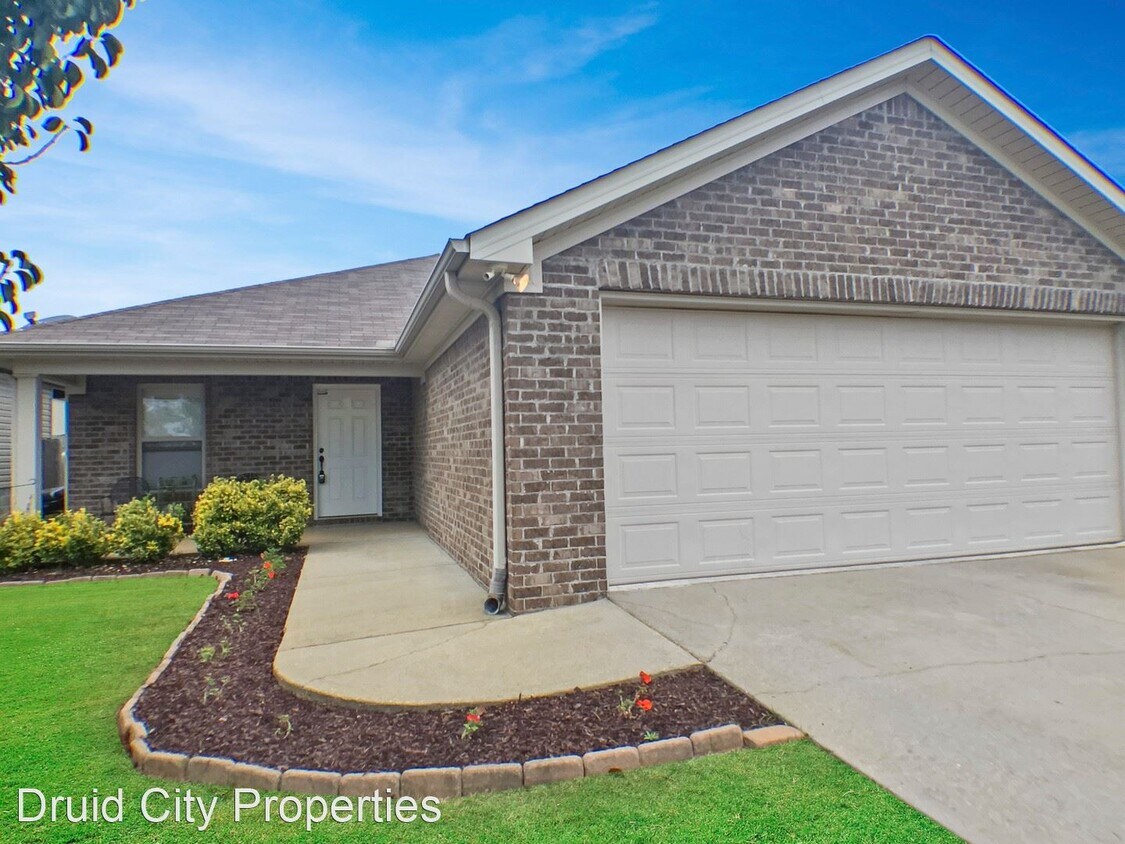 Primary Photo - 3 br, 2 bath House - 172 Roscommon Road