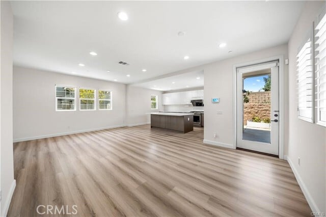 Building Photo - 1379 Point Loma Pl