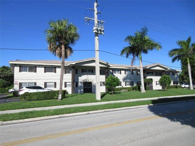 Foto del edificio - 4280 Woodside Dr