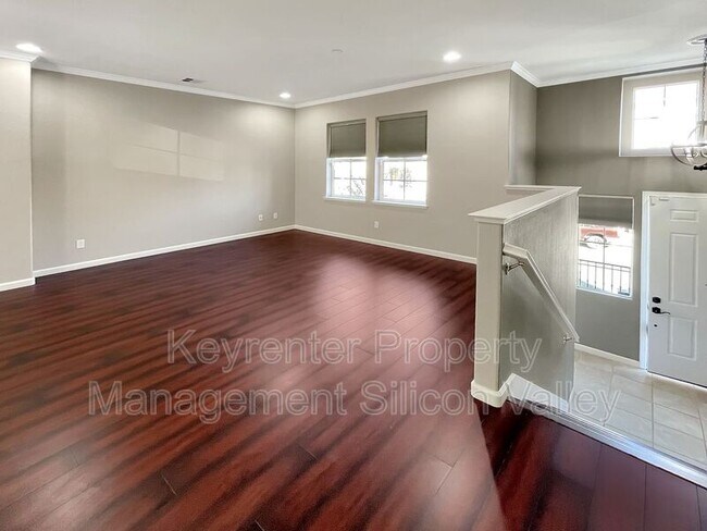 Foto del edificio - 790 Adeline Ave