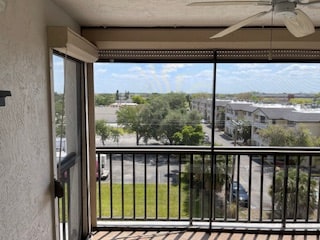 Building Photo - 2121 Collier Ave