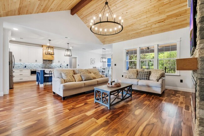 Foto del edificio - 3314 Mariana Oaks Dr