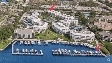 Building Photo - 1044 Bay Colony Dr S