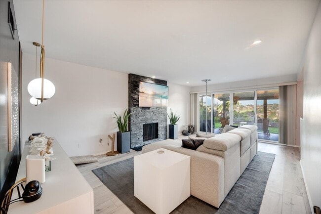 Building Photo - 1520 Watwood Rd