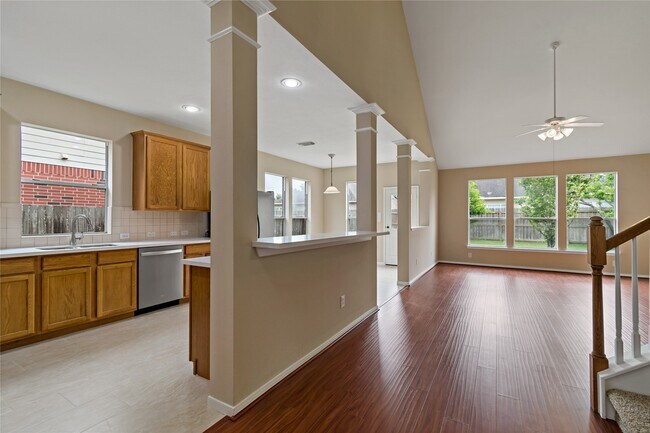 Building Photo - 2609 Hewn Rock Way