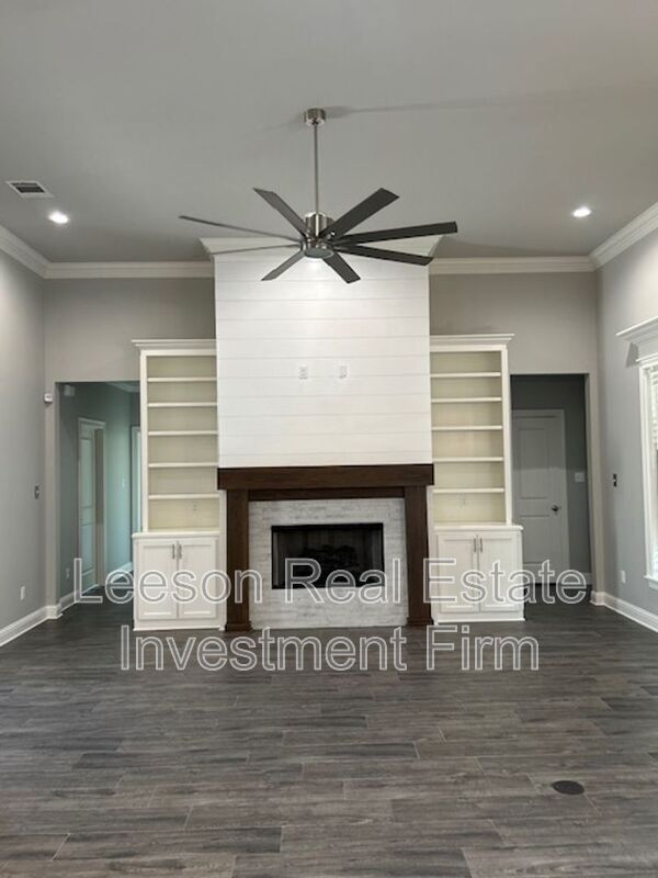 Building Photo - 2076 Highpoint Pl