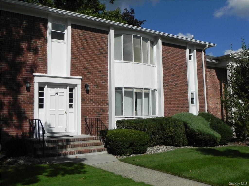 98 Bon Aire Cir Unit V12, Suffern, NY 10901 Condo for Rent in Suffern