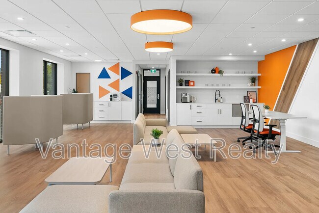 Photo du bâtiment - 505-1274 Devonshire Ave