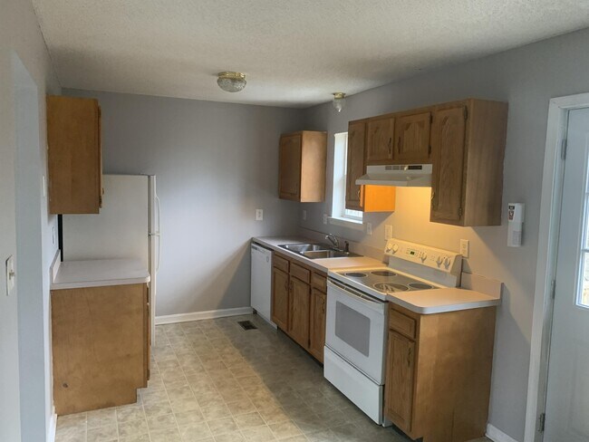 Foto del edificio - 70 Leslie Ln