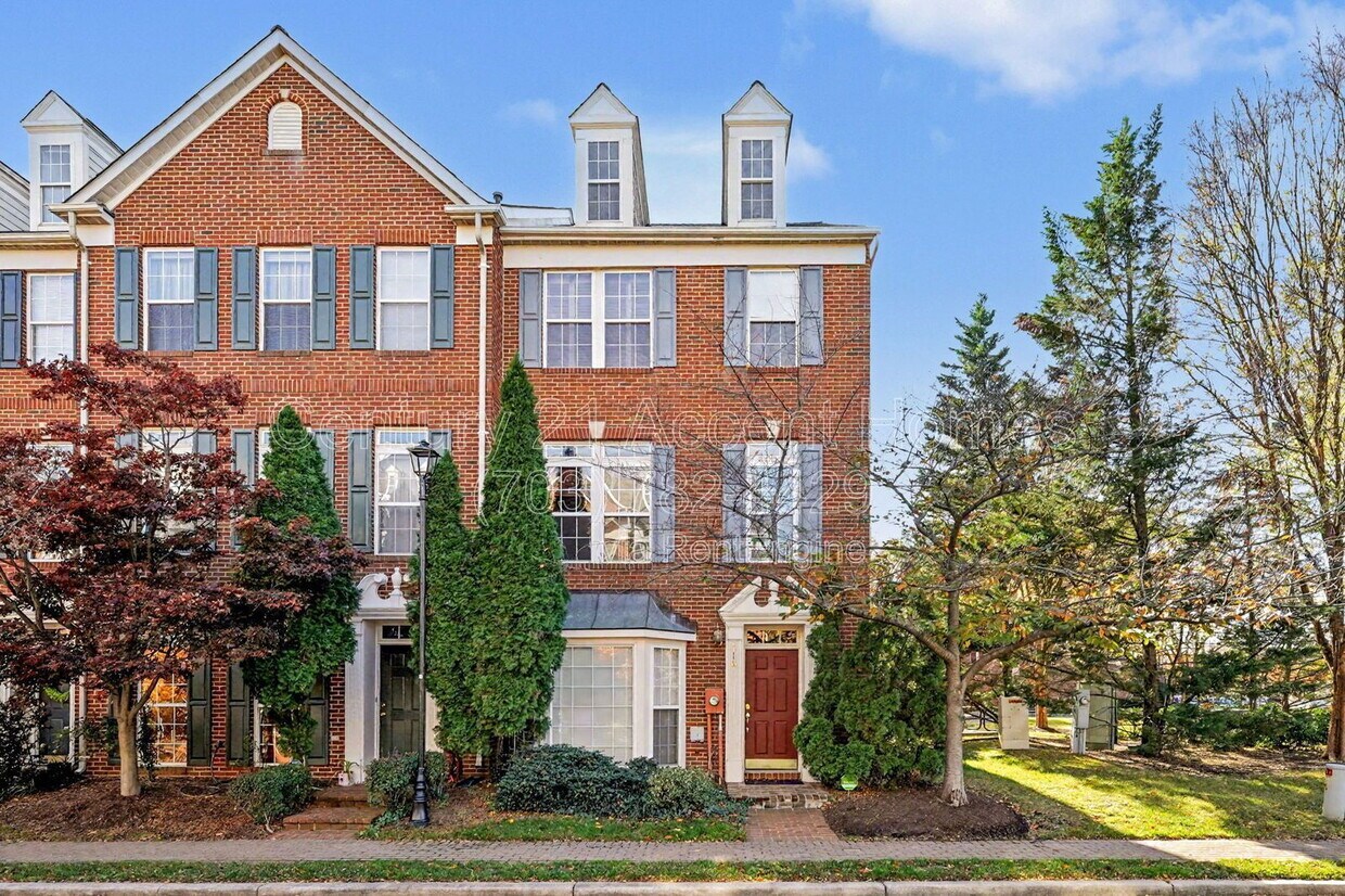 Photo - 716 Scarburgh Way