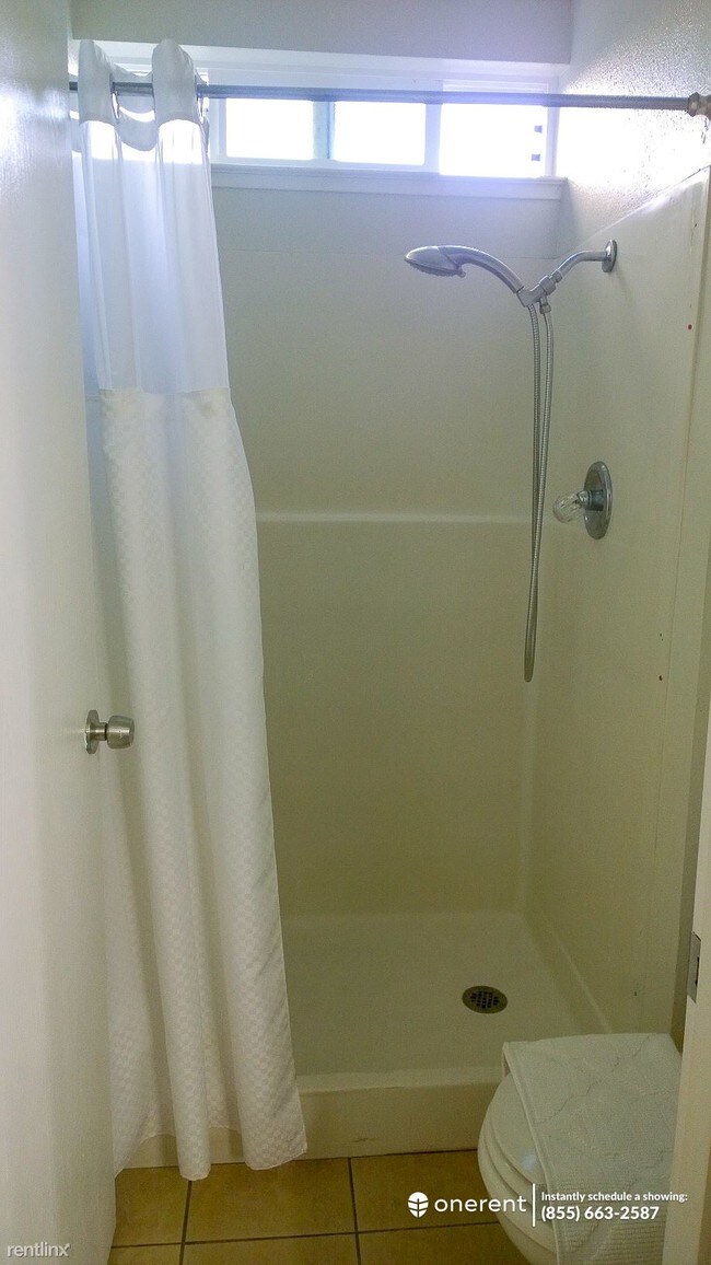 Foto del edificio - 2 br, 2 bath Apartment - 15 Mateo Ave APT 2
