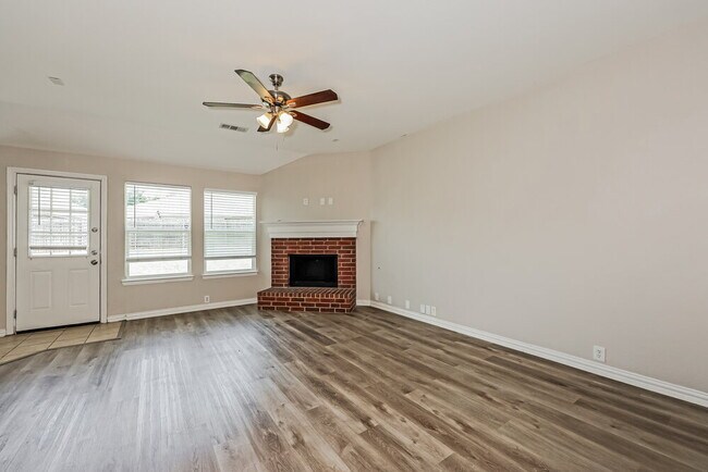 Building Photo - 1813 Sparrow Ln