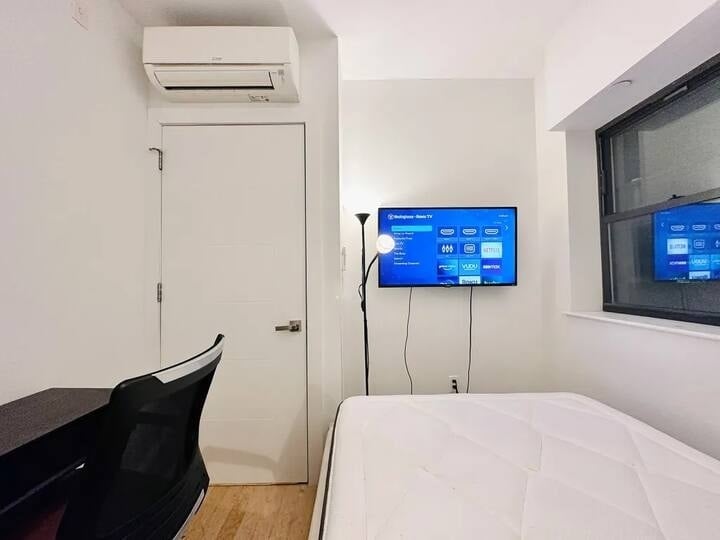Furnished room/NOT APARTMENT - Furnished room/NOT APARTMENT