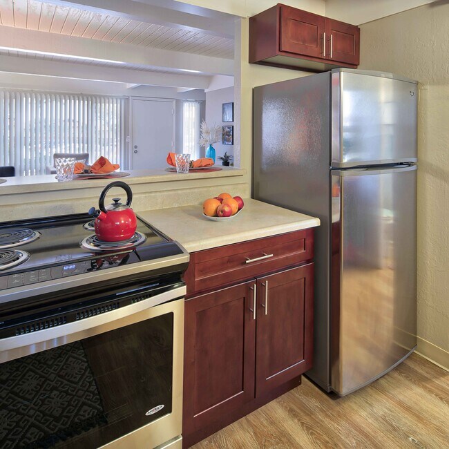 Oasis Townhomes Apartments at 94207 Waipahu St Waipahu, HI