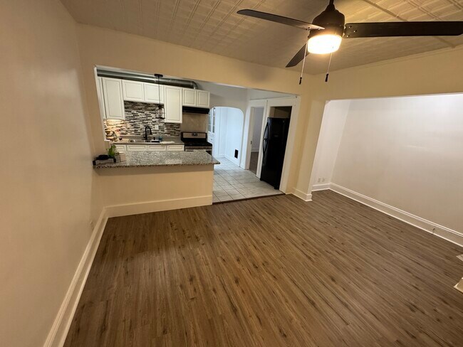 Building Photo - 1070 Helderberg Ave