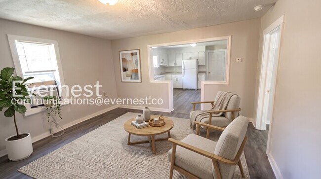 Foto del edificio - 2 Bed/1 Bath Home with Off-Street Parking / Vouchers Accepted / Available Now!