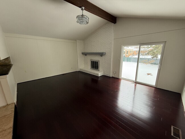 Foto del edificio - 1792 Woodgate Dr