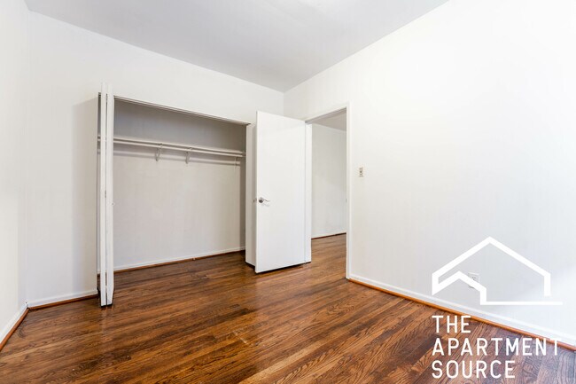 Foto del edificio - 931 W Sunnyside Ave