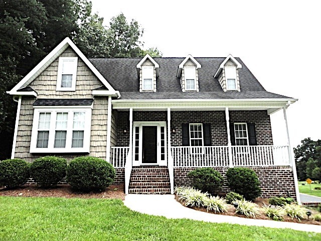 Building Photo - 3150 Glenshire Dr