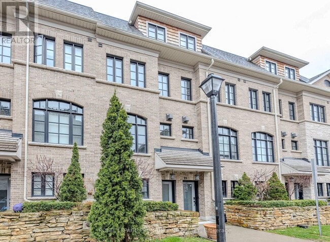 Building Photo - 31 Salvador Allende Ct