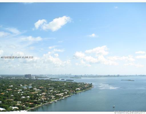 Foto del edificio - 601 NE 36th St