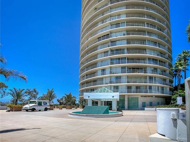 Building Photo - 700 E Ocean Blvd