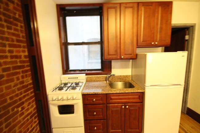 Foto del edificio - 112 E 97th St