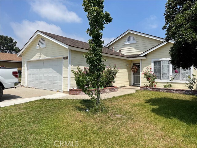 Primary Photo - 6275 Woodpine Ave