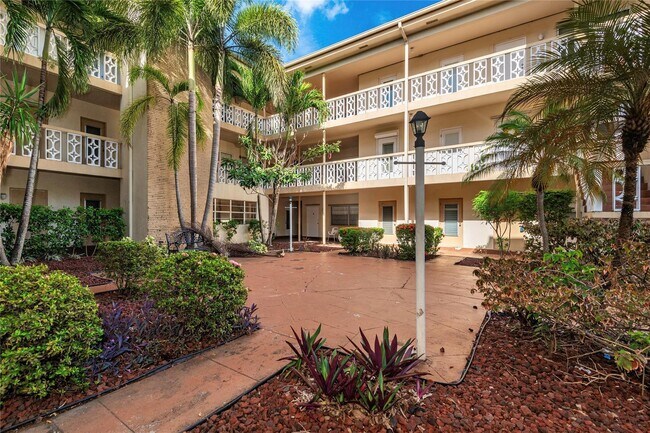 Foto del edificio - 1958 Monroe St